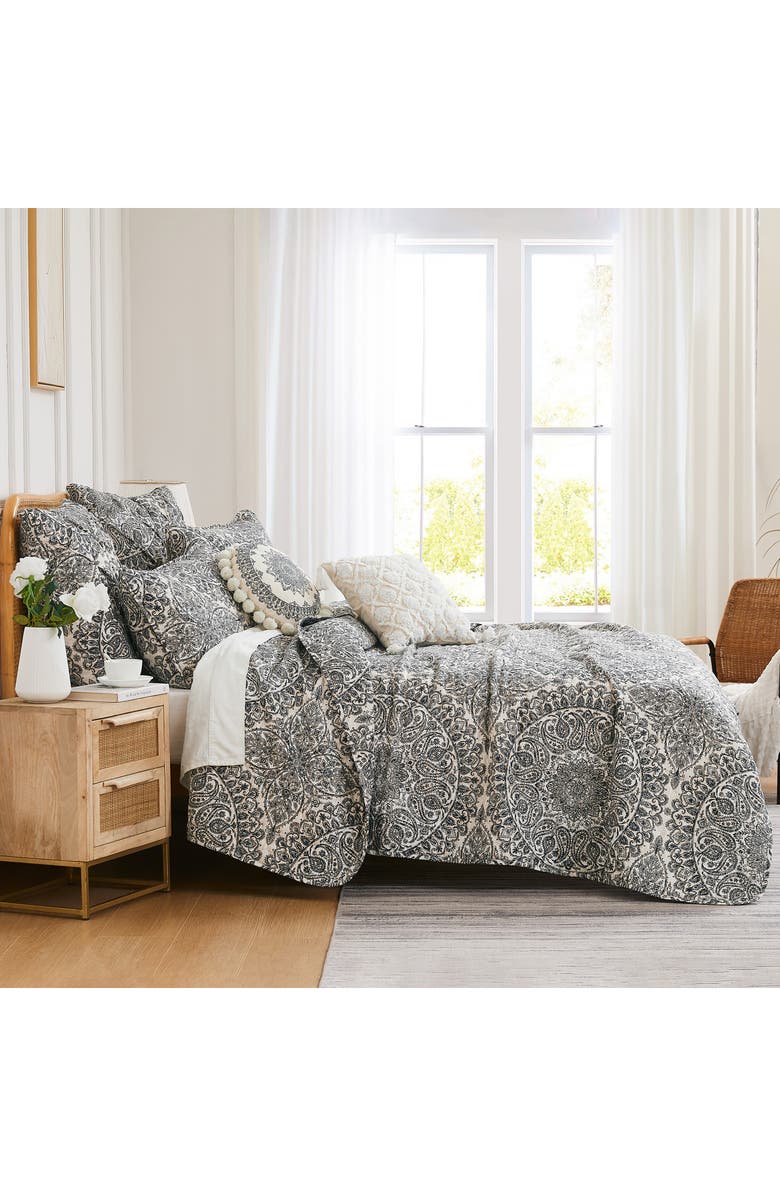SOUTHSHORE FINE LINENS Ashanti 7-Piece Quilt Set, Alternate, color, Grey