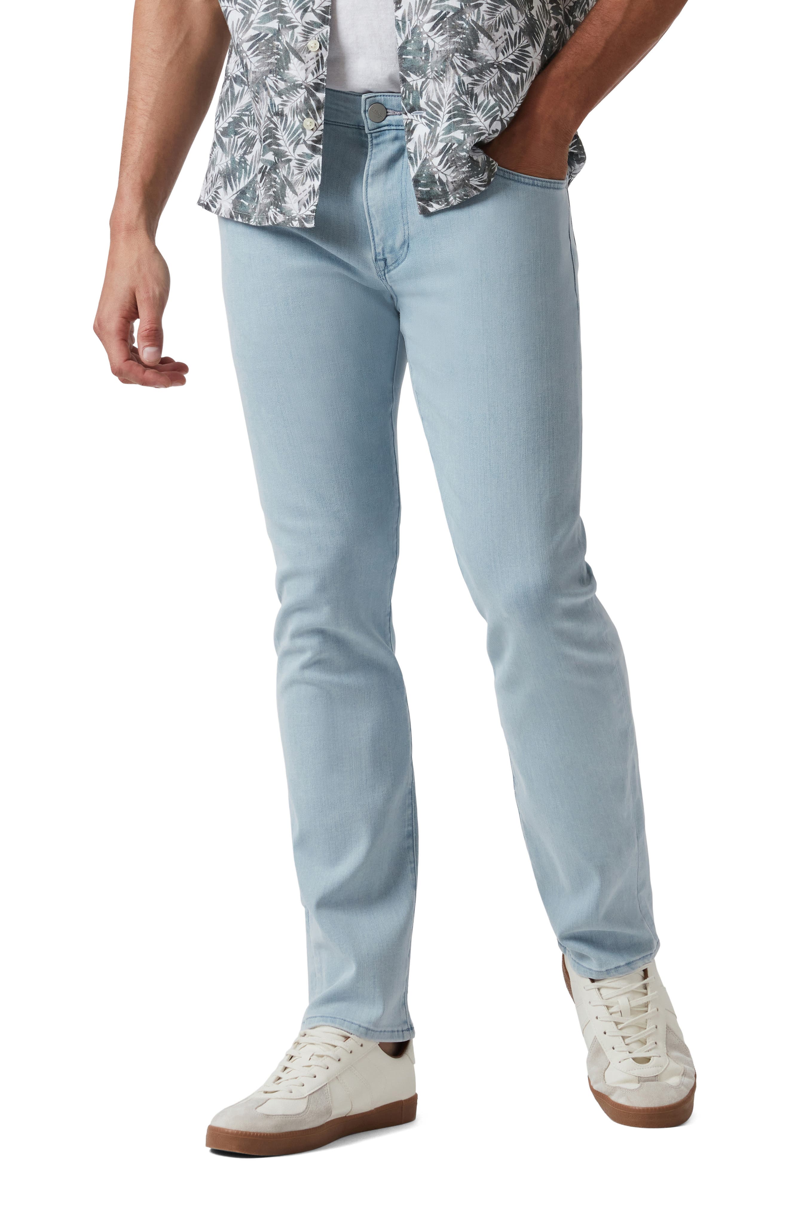 34 Heritage Courage Straight Leg Jeans
