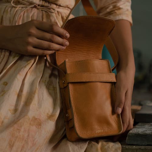 Joyn The Boxy Crossbody In Brown