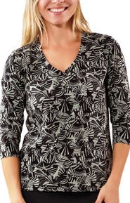 UV Skinz 3/4 Sleeve V-Neck R&R Tee