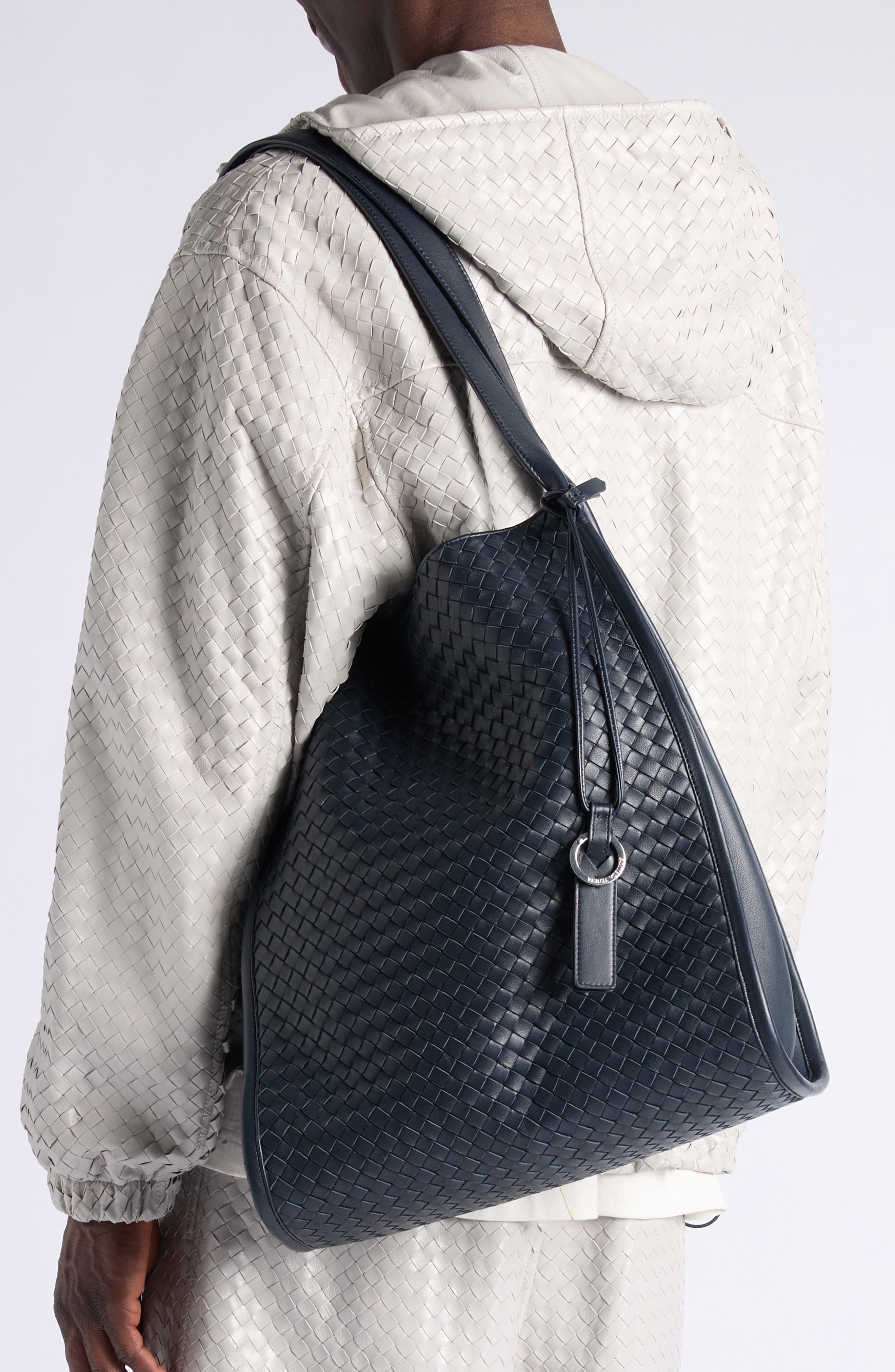 Bottega Veneta Corriere Intrecciato Leather Tote, Alternate, color, 