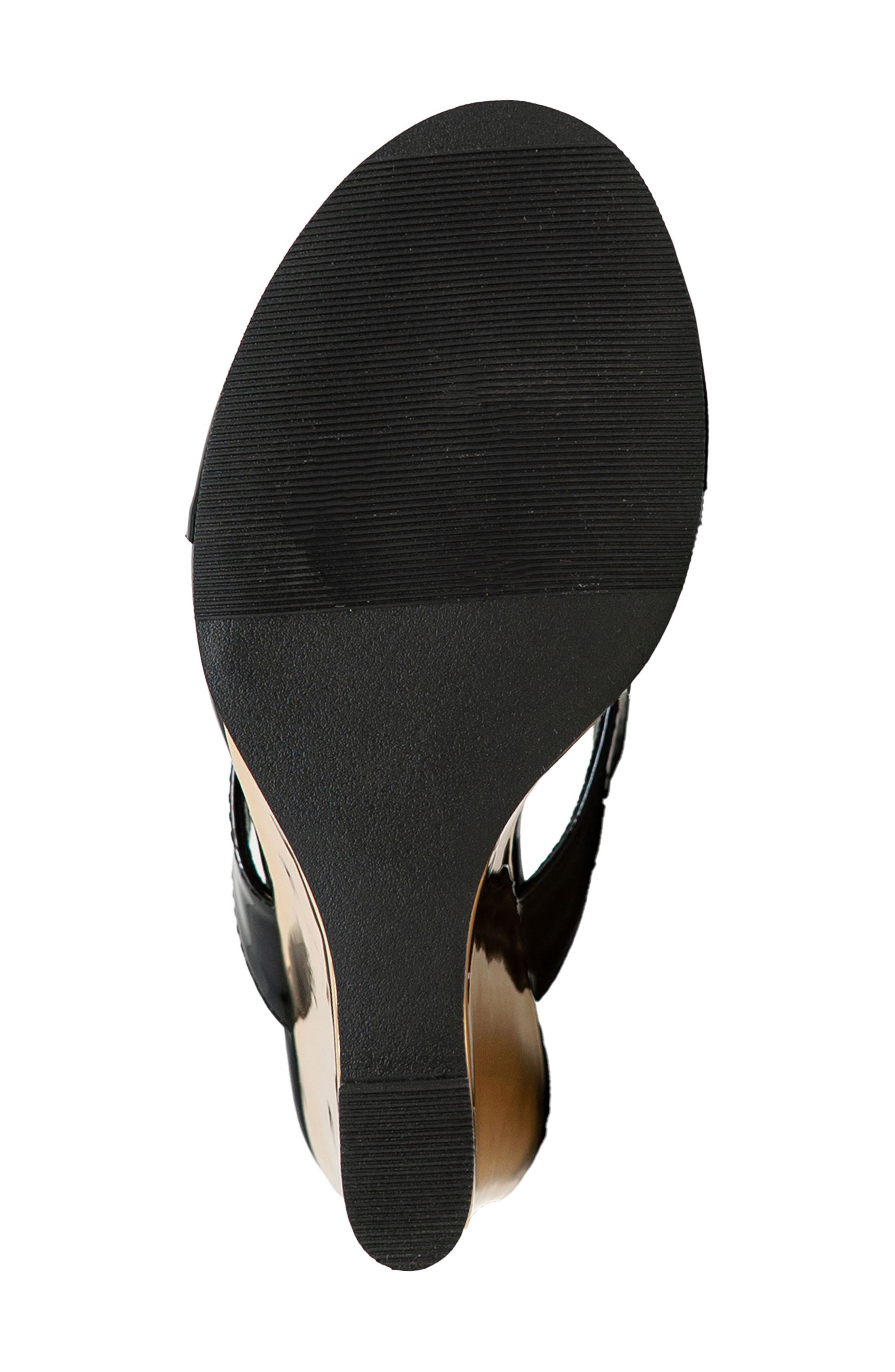 CHASE AND CHLOE Toe Post Wedge Sandal, Alternate, color, Black Patent