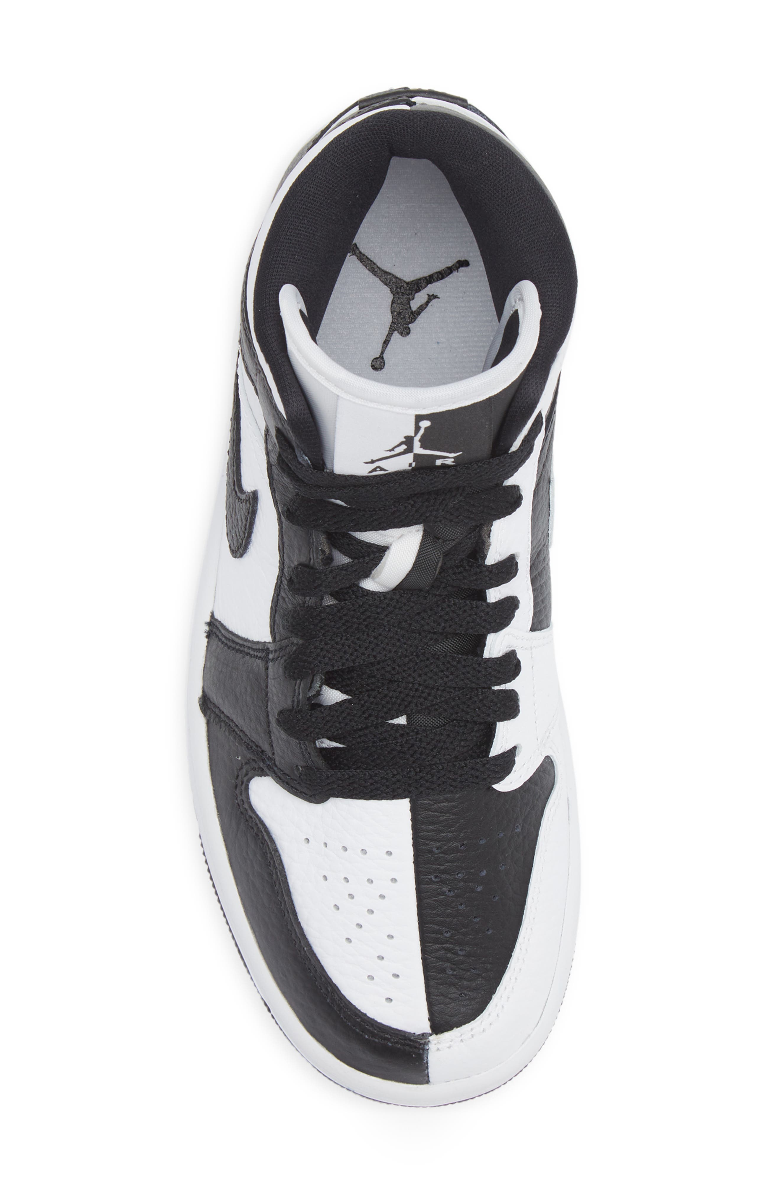 Air Jordan 1 Mid SE Basketball Sneaker, Alternate, color, WHITE/ BLACK/ WHITE