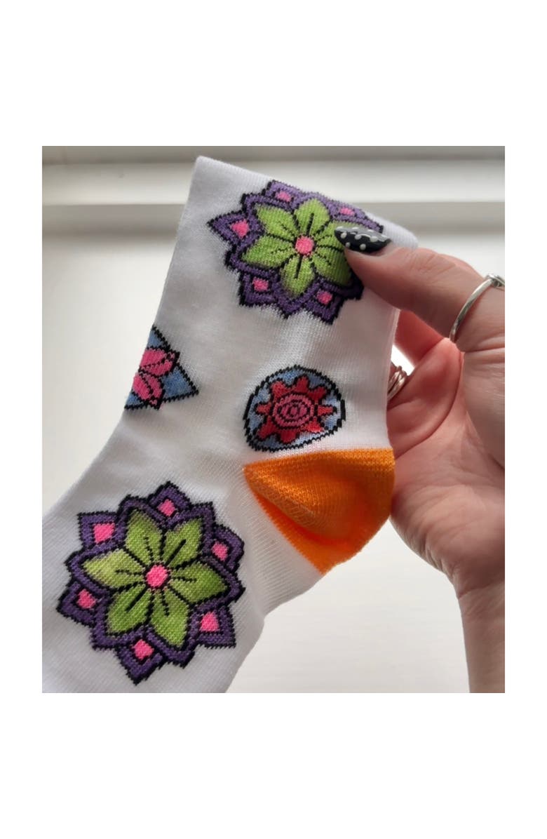 Buddy & Barney Doodle Socks DIY Color Your Own Socks Craft Set, Kids 3+, Alternate, color, 