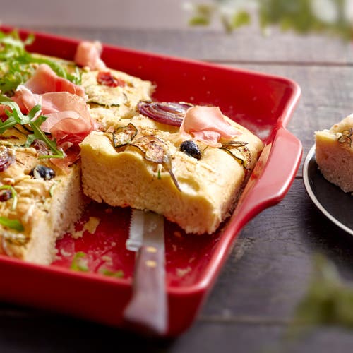 Emile Henry Foccacia Bread Pan In Burgundy