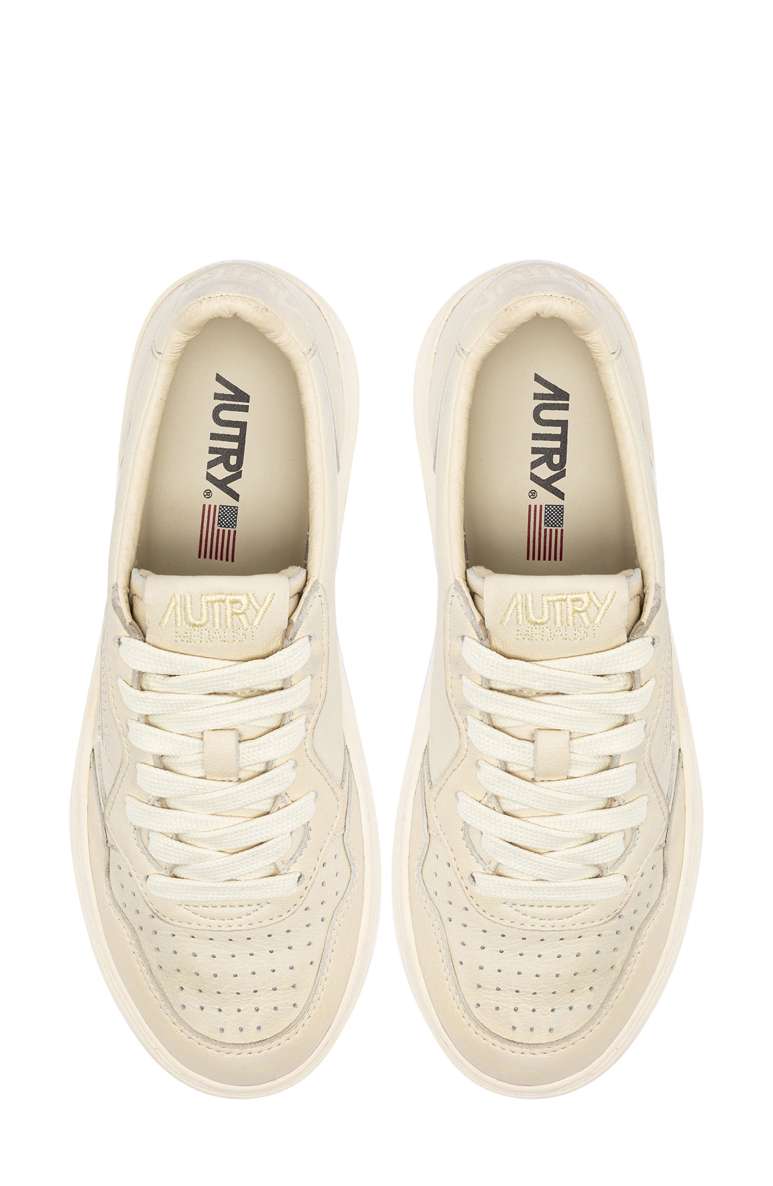 AUTRY Medalist Low Sneaker, Alternate, color, Winter White Goat