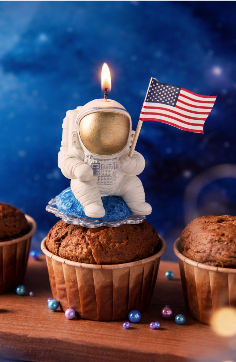 Southlake gifts Astronaut Candle, Alternate, color, Astronaut