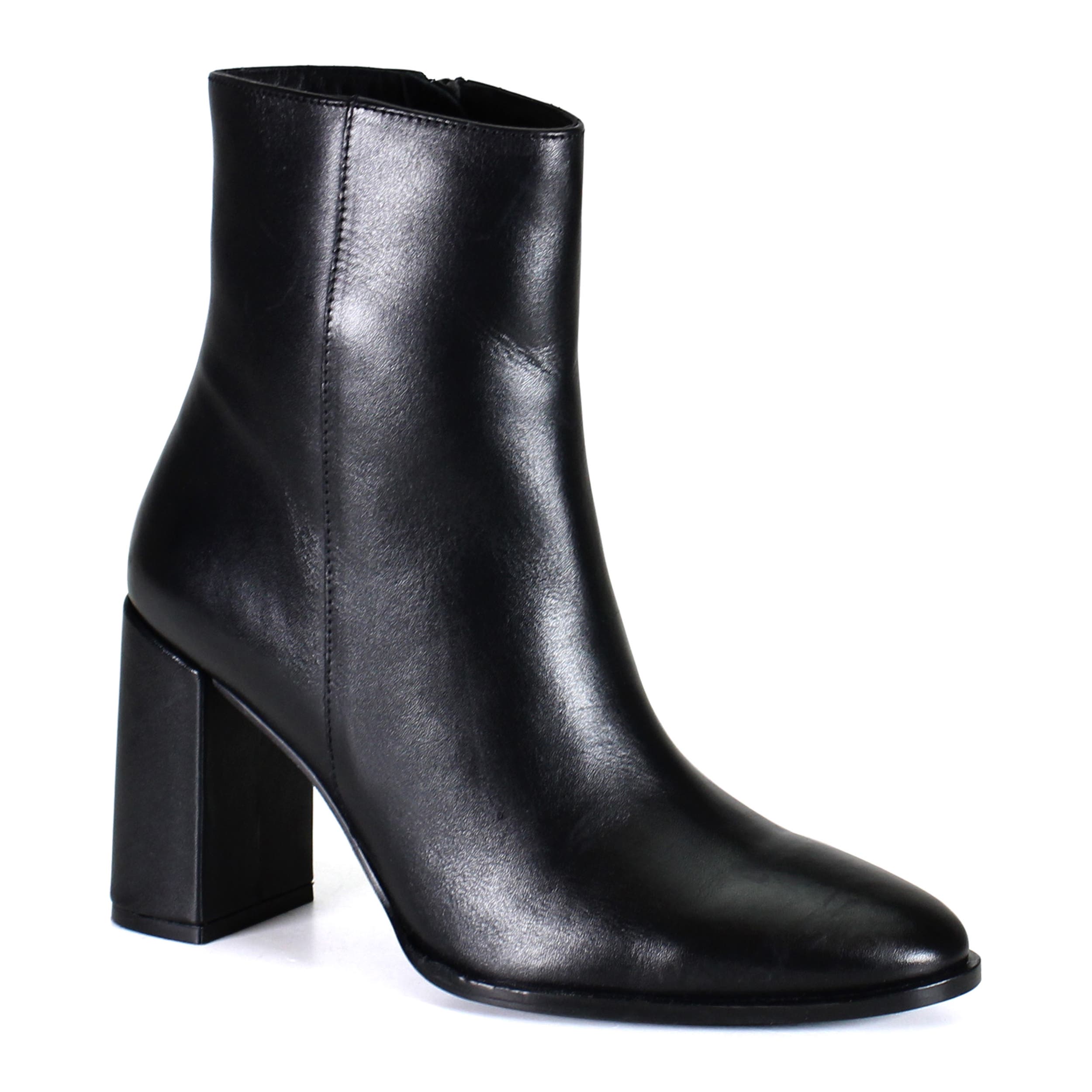 Diba True TRAV LER Sleek Leather Ankle Bootie, Main, color, Black