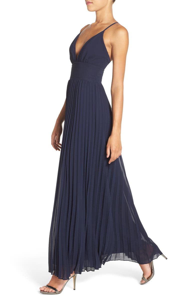Lulus Plunging V-Neck Pleat Georgette Gown, Alternate, color,