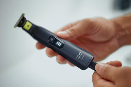 Philips Norelco Oneblade 360 Pro Hybrid Electric Trimmer In Black