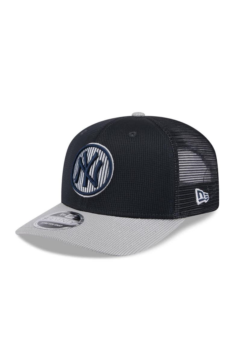 New Era Men's New Era  Navy/Gray New York Yankees 2025 Batting Practice 9SEVENTY Stretch-Snap Trucker Hat, Main, color, 