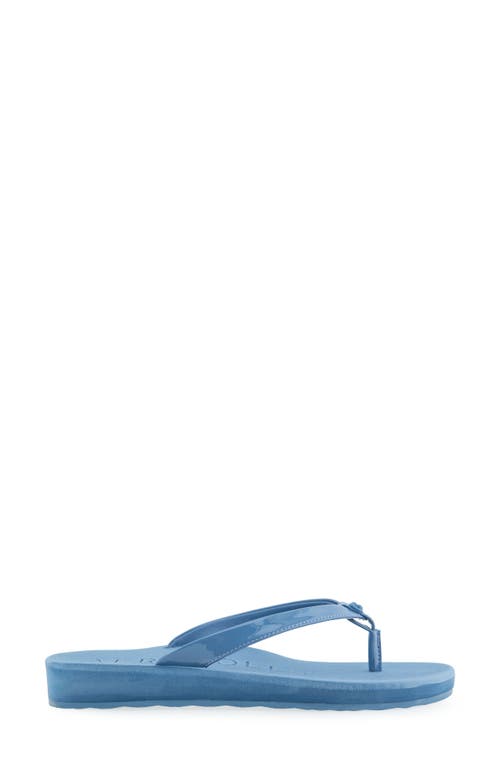Aerosoles Jace Flip Flop In Blue Jean