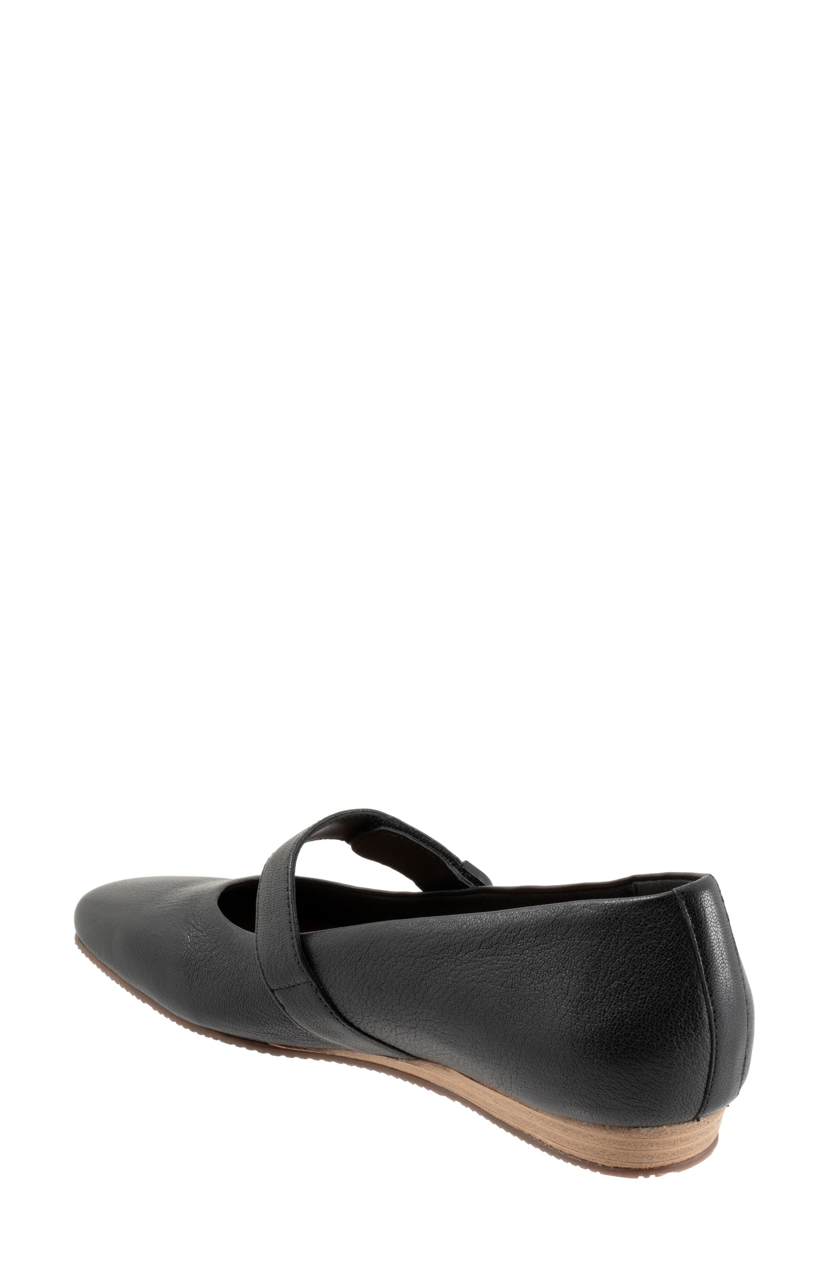SoftWalk<sup>®</sup> Valdivia Mary Jane Flat, Alternate, color, Black