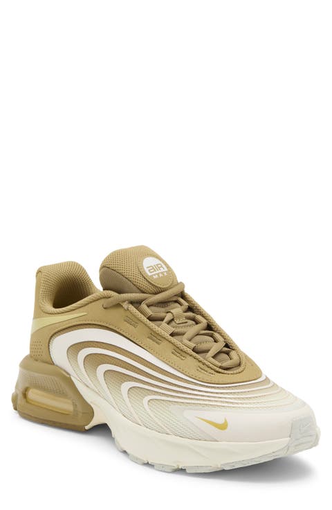 Air Max Fire Sneaker