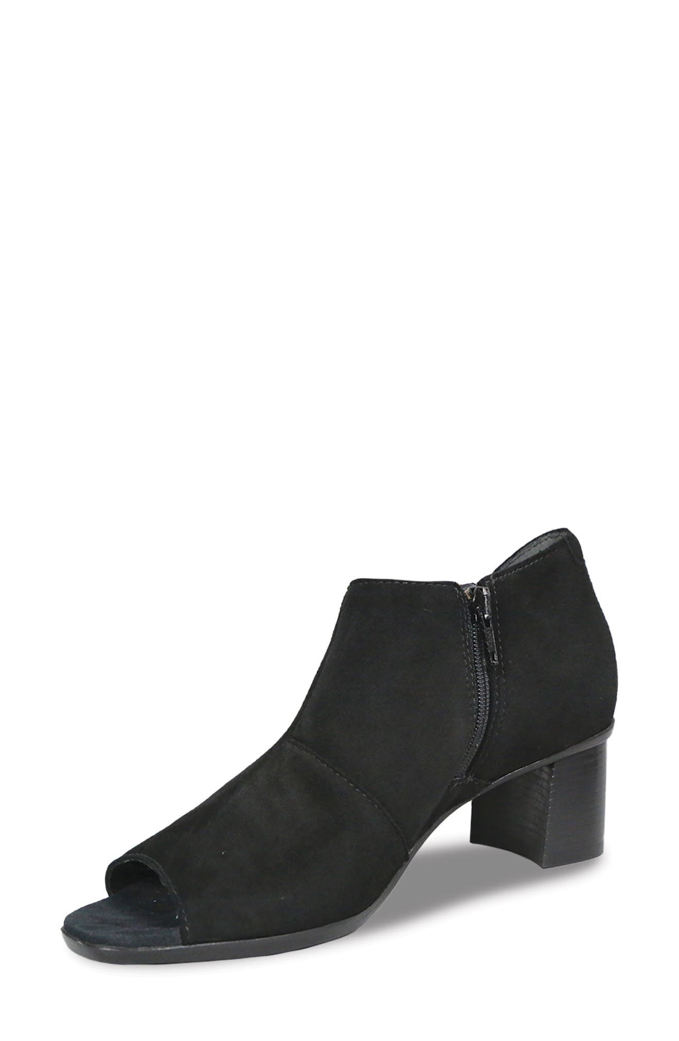 Munro Sable Sandal, Alternate, color, 