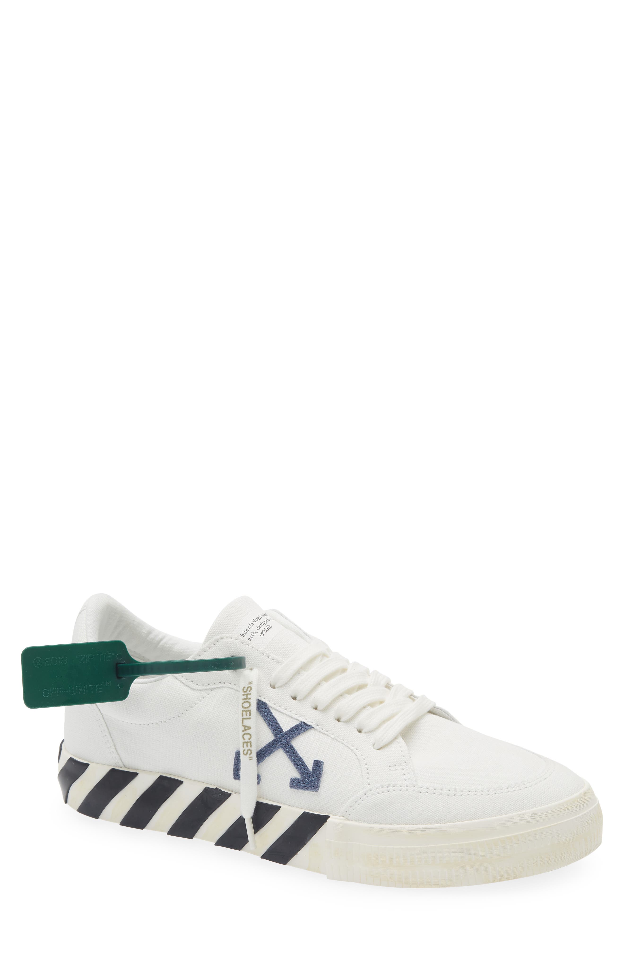 Off-White <p>Low Vulcanized Canvas Sneaker (Men)</p>