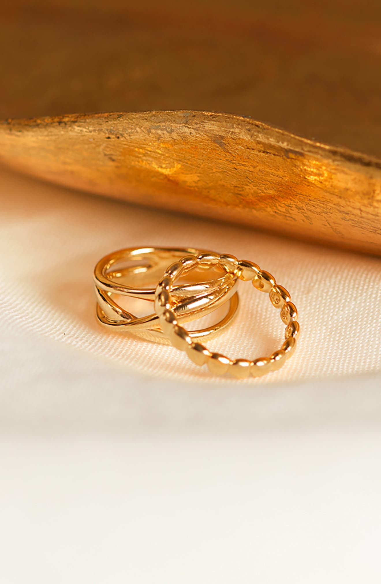 Женские аксессуары Monica Vinader Nura Crossover Ring — фото 2