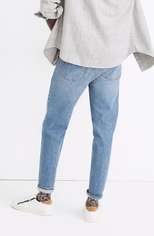 Madewell Authentic Flex Relaxed Taper Jeans In Blue