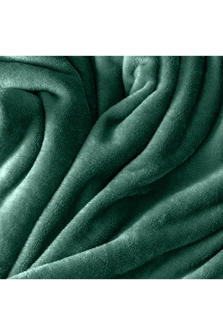 Microplush Fleece Throw Blanket, Alternate, color, Forest Green