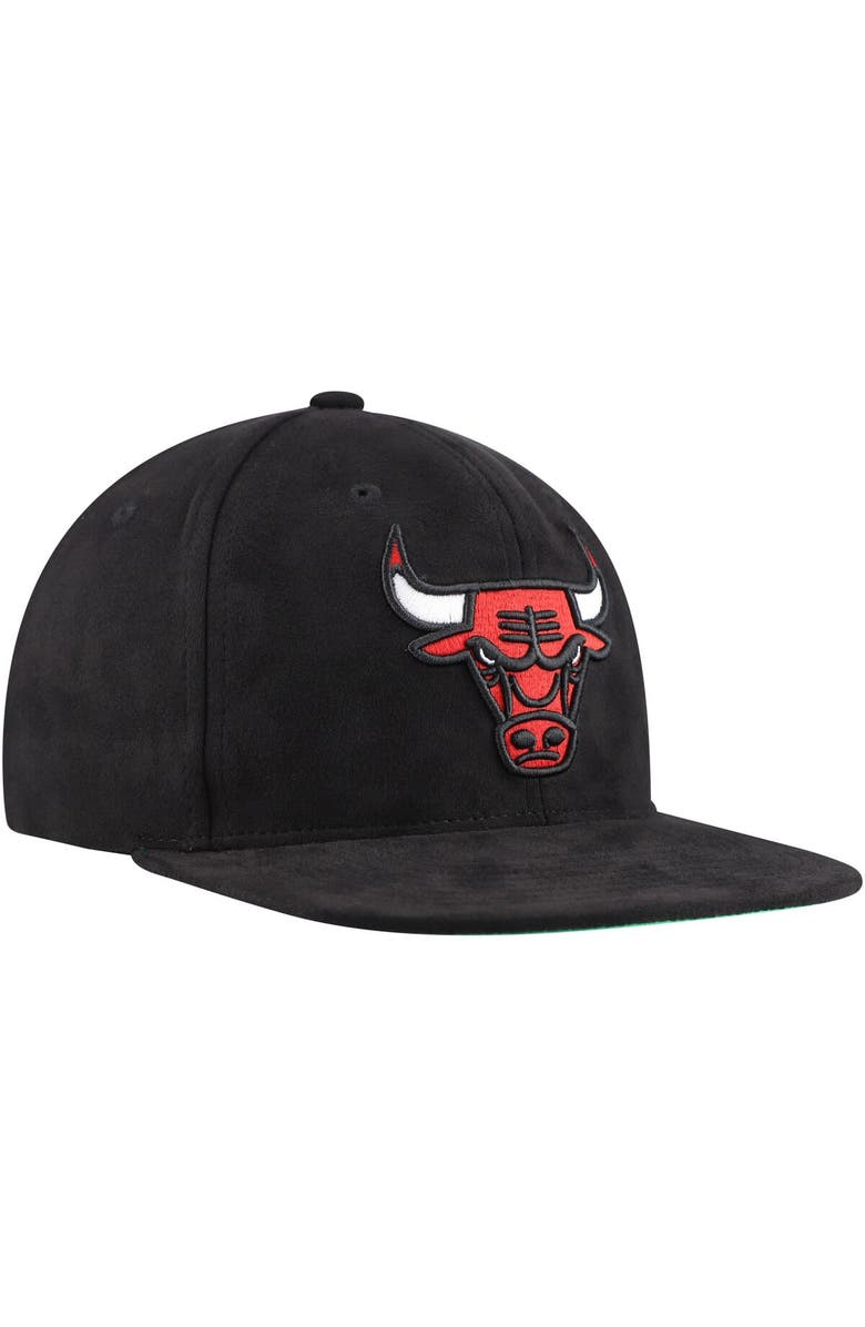 Mitchell & Ness Men's Mitchell & Ness Black Chicago Bulls Sweet Suede Snapback Hat, Alternate, color, Black