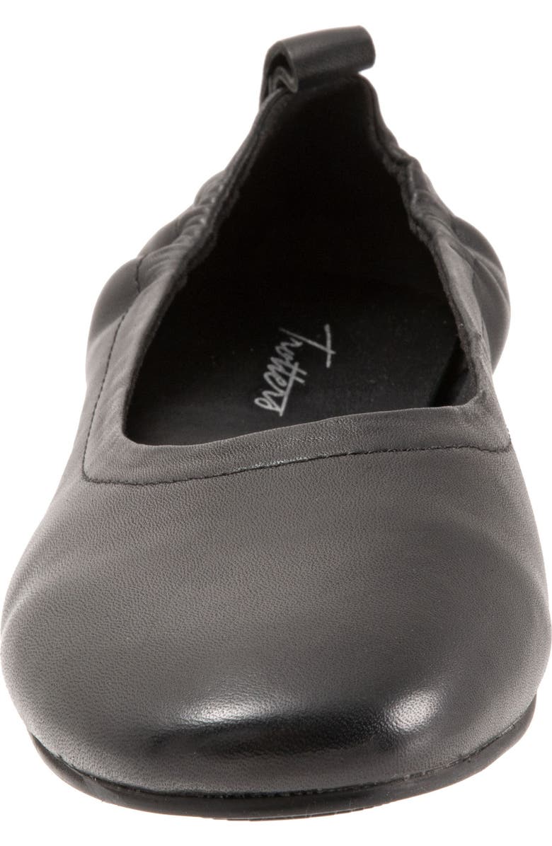 Trotters Gia Ballet Flat, Alternate, color,