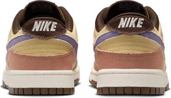 Dunk Low SE Basketball Sneaker