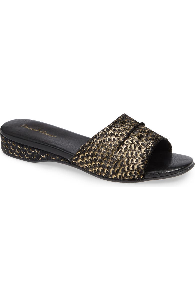 Daniel Green 'Dormie' Slipper, Main, color,
