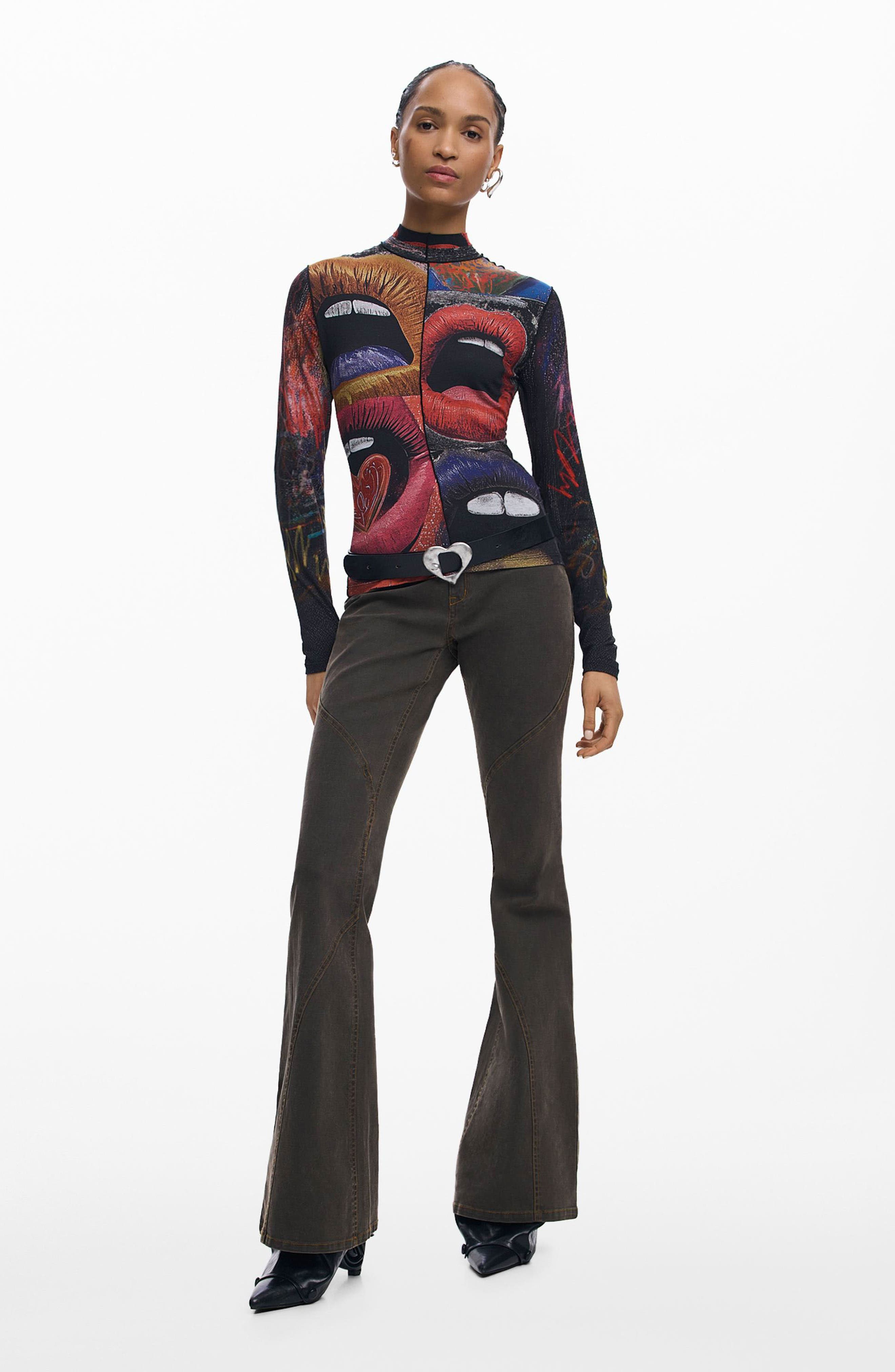 Long Sleeve Lip Print Top - image 2