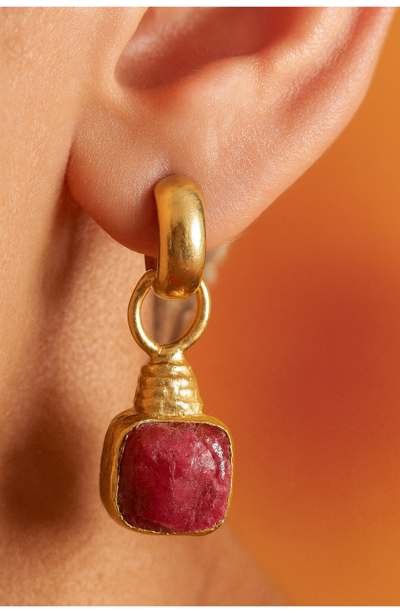 Ottoman Hands Eleanor Stud Earrings, Alternate, color, Gold