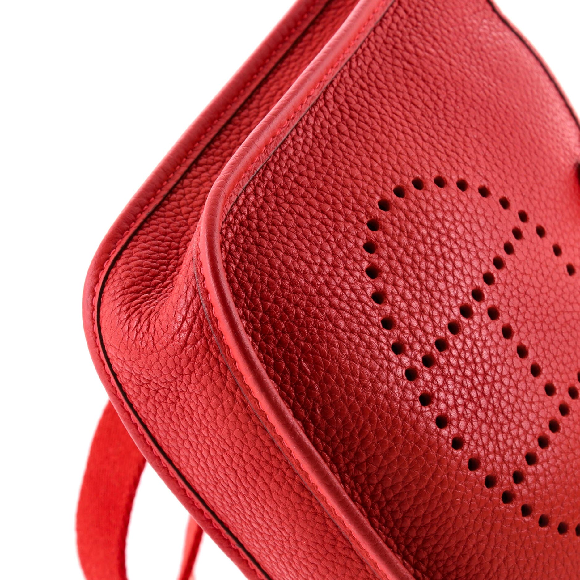 Pre-Owned Hermes Evelyne Bag Gen III Clemence TPM, Alternate, color, 