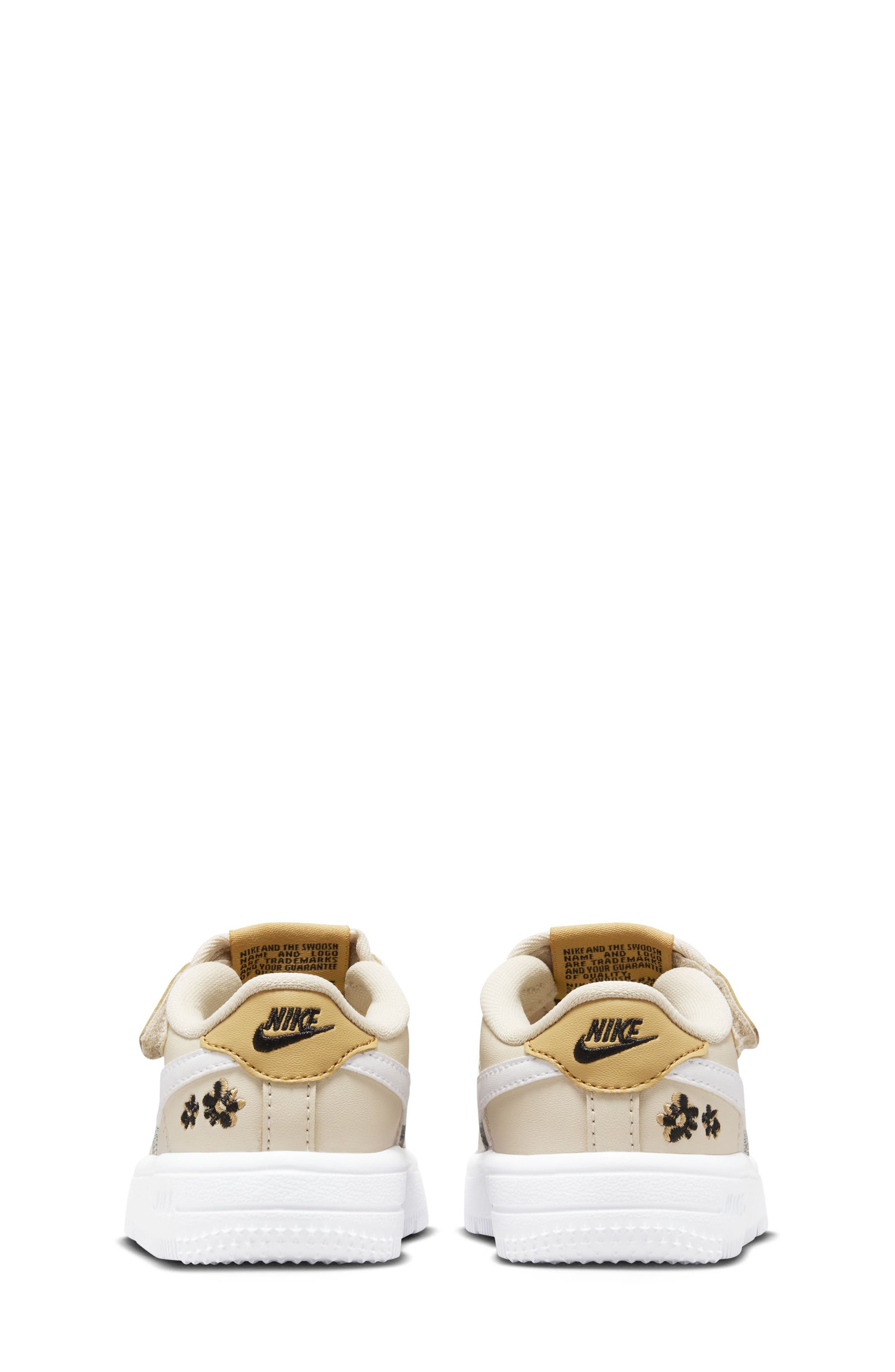 Nike Kids' Air Force 1 EasyOn Sneaker, Alternate, color, 