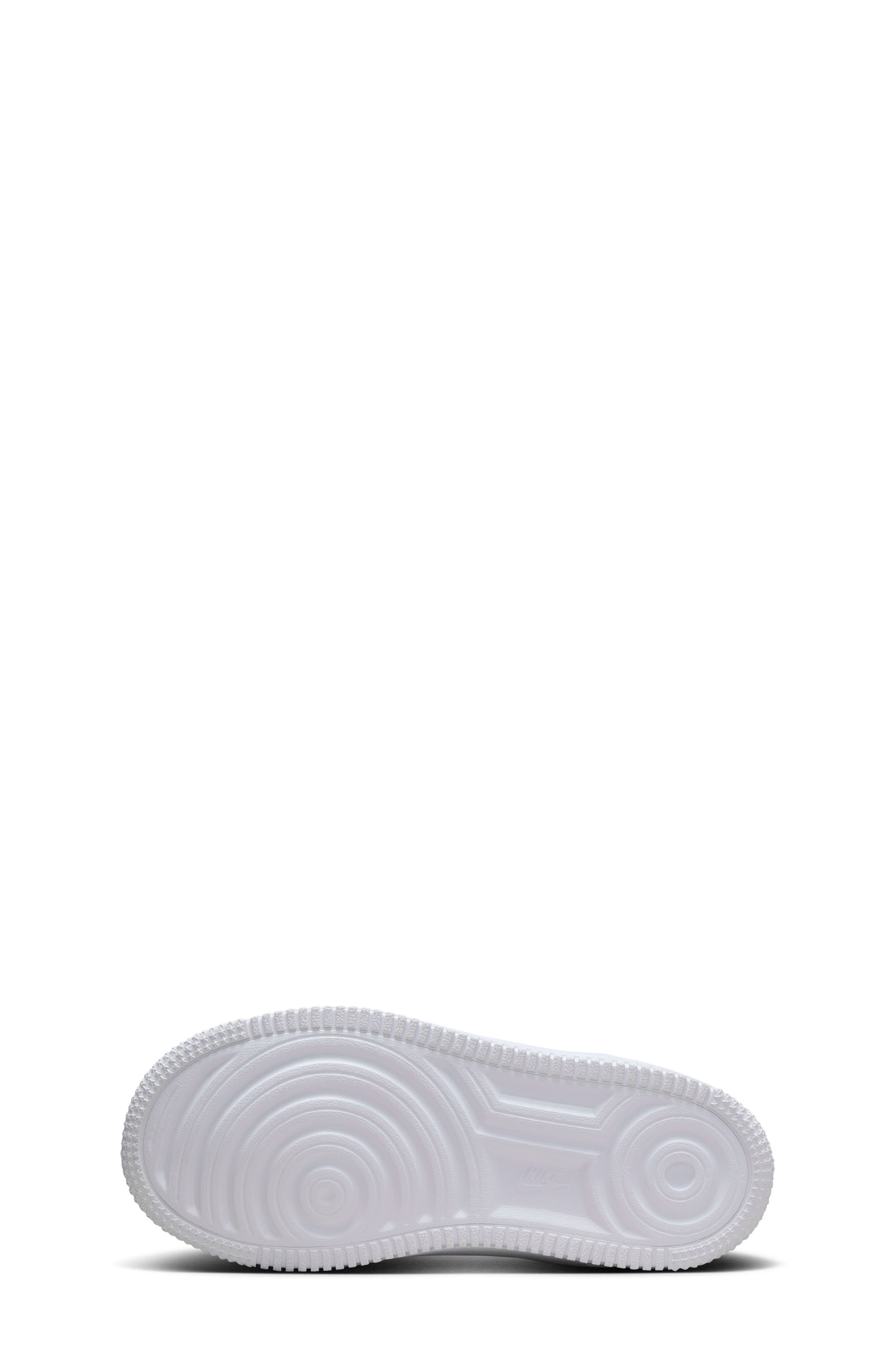 Nike Force 1 Low EasyOn LV8 Basketball Sneaker, Alternate, color, 