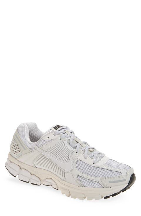 Zoom Vomero 5 Sneaker (Women)