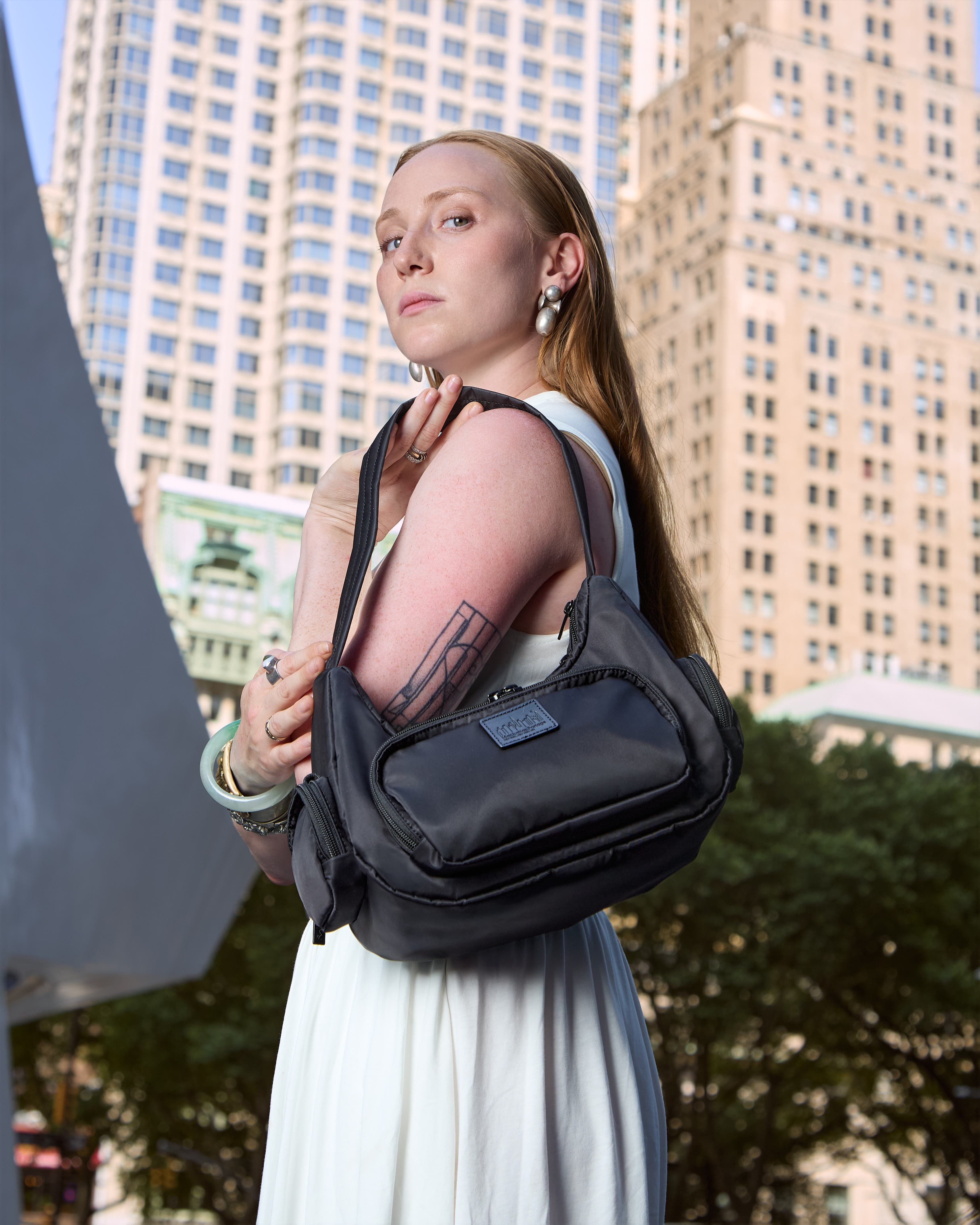 Parkline Shoulder Bag, Alternate, color, Black