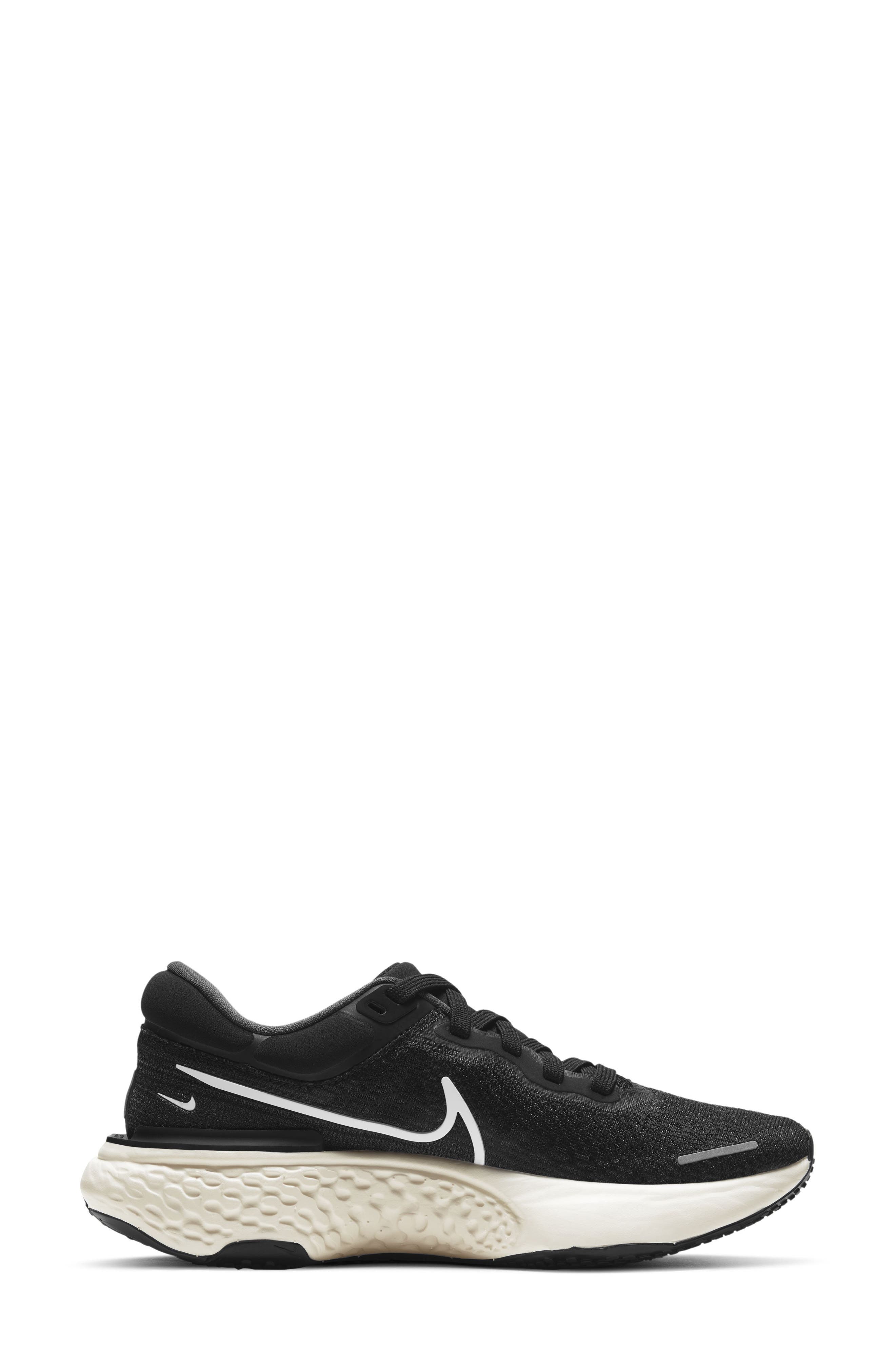 ZoomX Invincible Run Flyknit Running Shoe, Alternate, color, BLACK/ WHITE/ IRON GREY