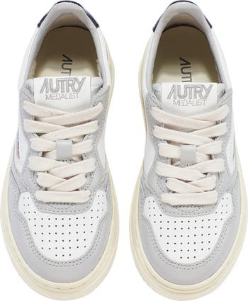 Kulk Medalist Low Water Resistant Sneaker