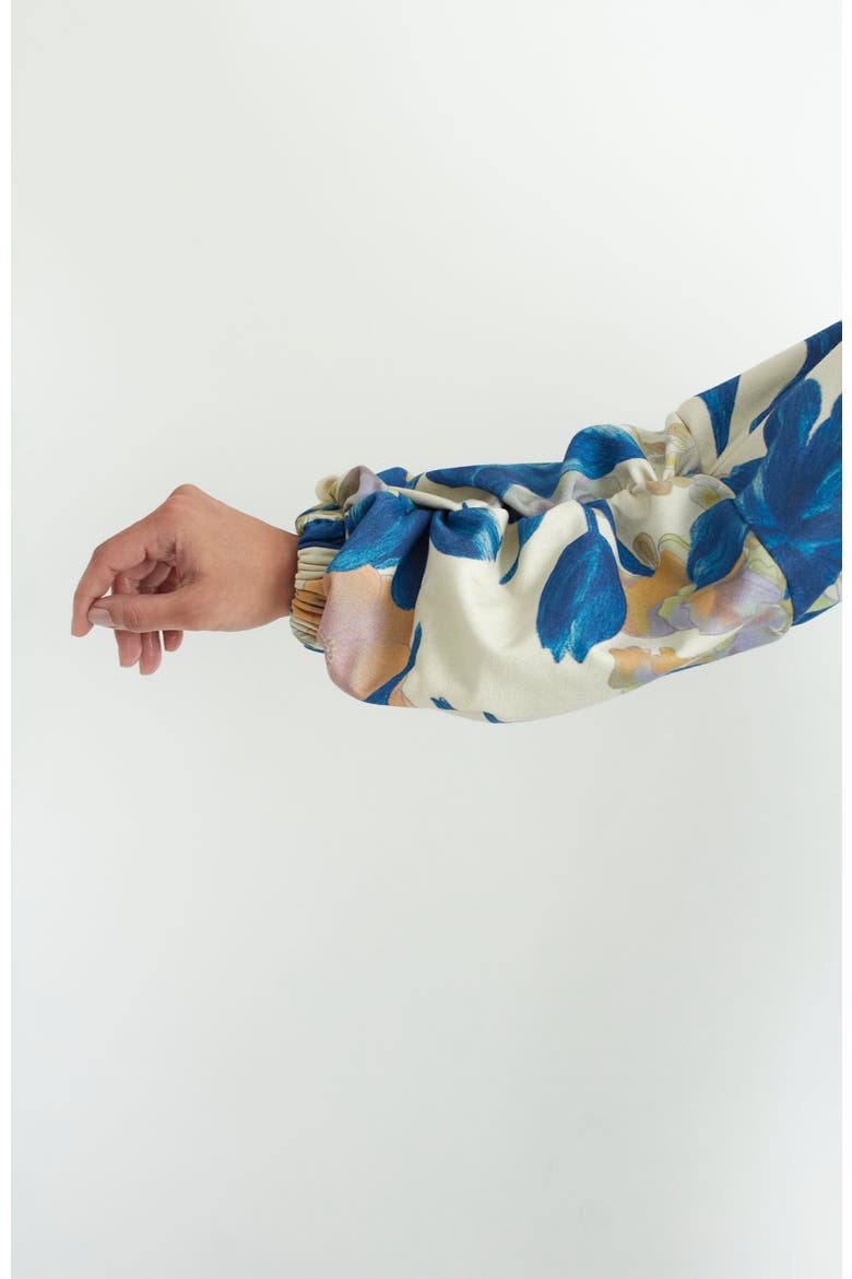 Tracker Pullover, Alternate, color, Blue flowers