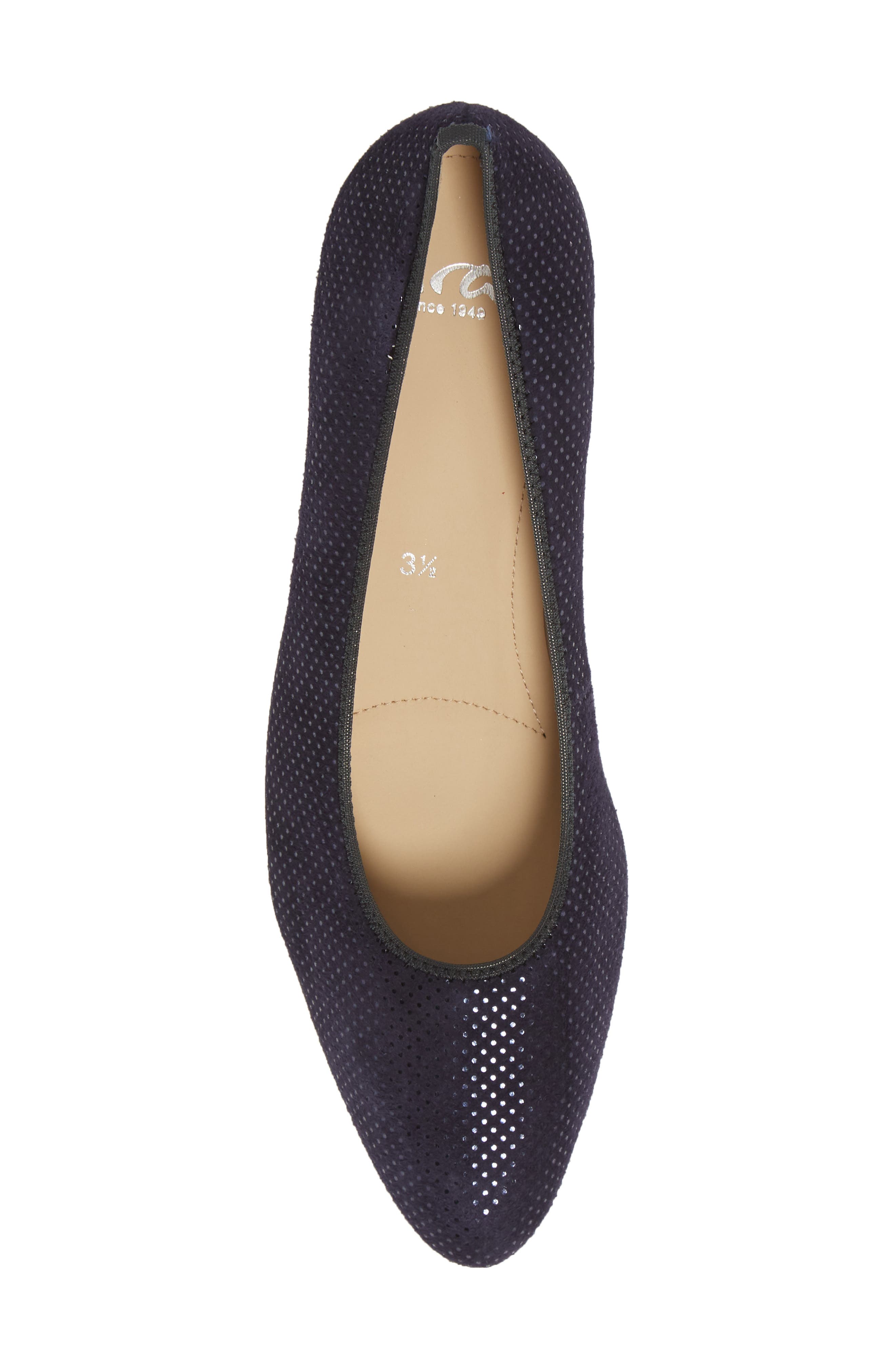 ara Kelly Pump, Alternate, color, Navy Punti Suede