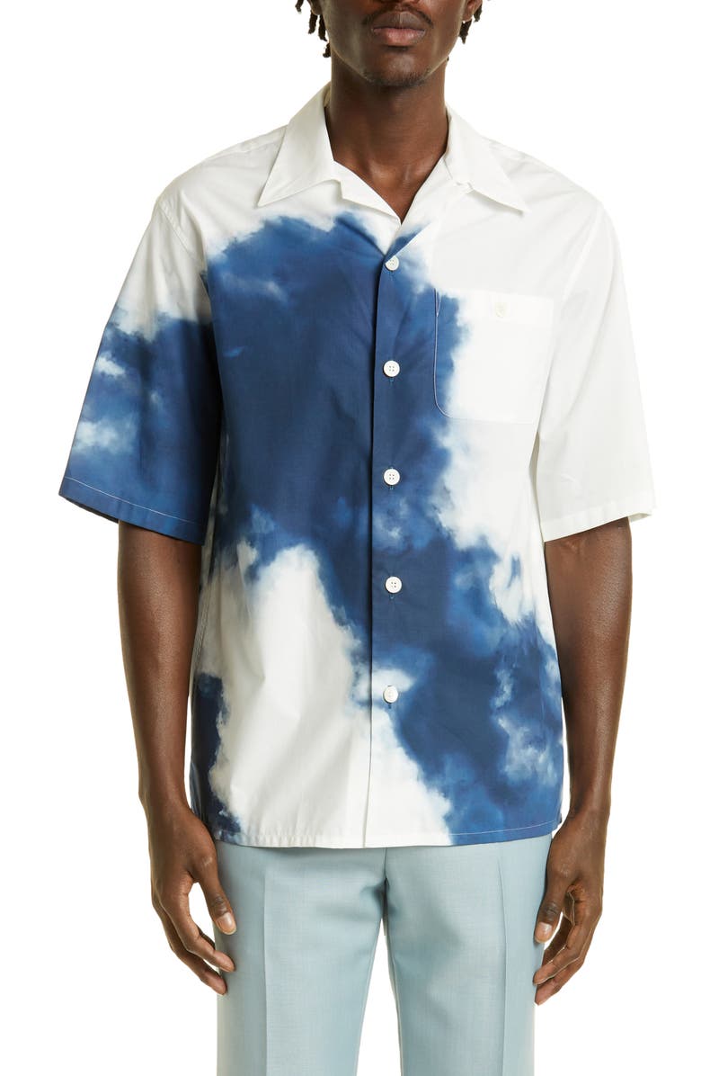 McQueen Men's Sky Print Short Sleeve Button-Up Camp Shirt, Main, color,