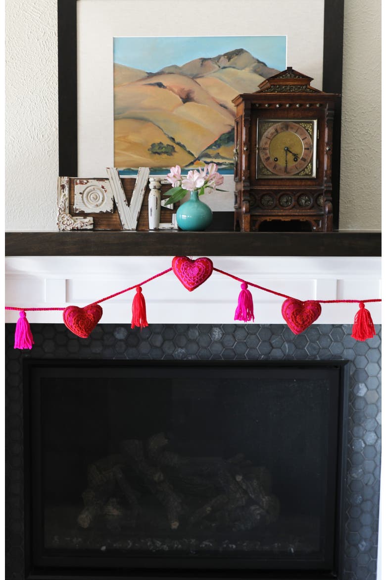 Pink Valentine Heart Garland, Alternate, color, Pink