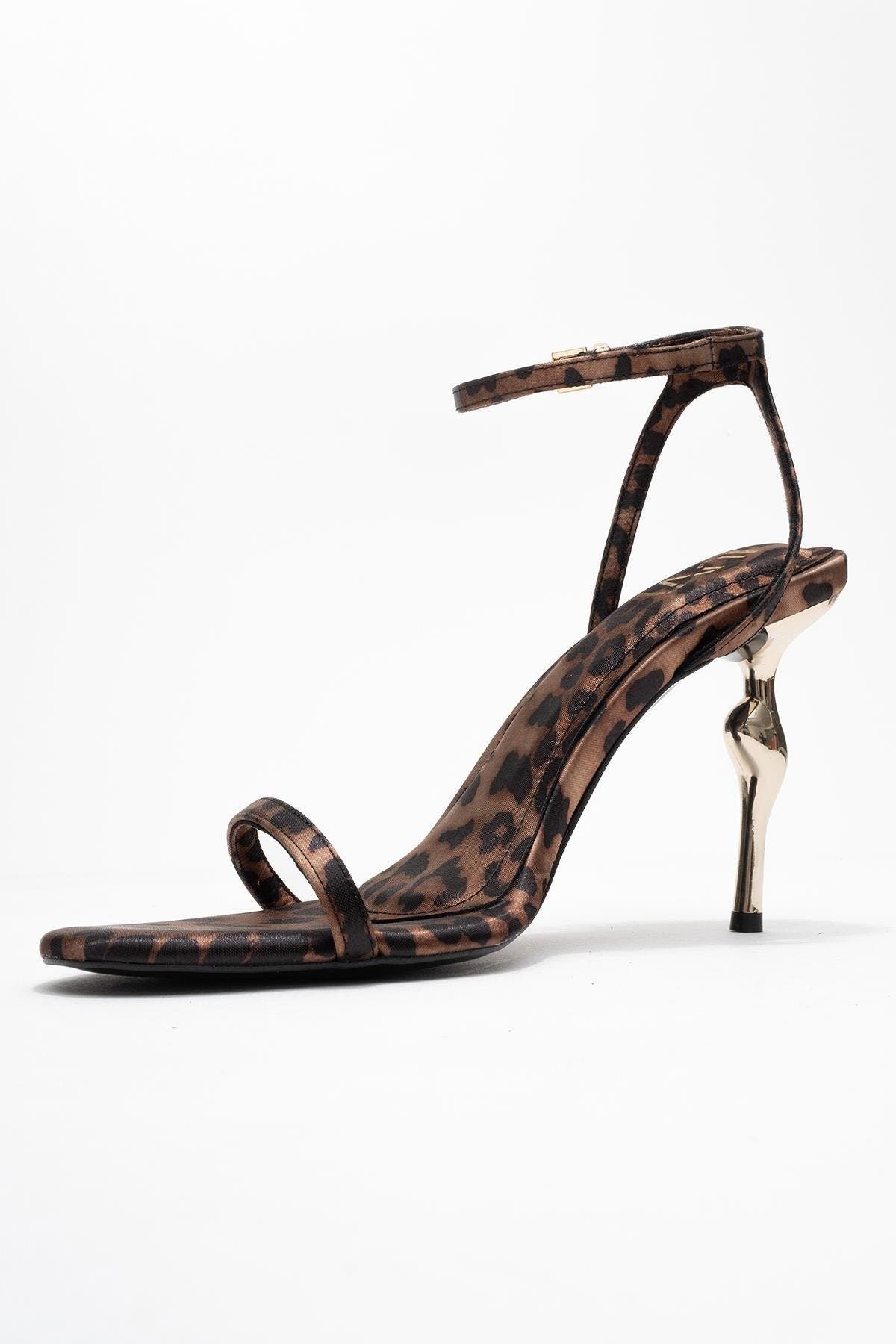 Prologue Shoes Jasmin Ankle Strap Stiletto Sandal, Alternate, color, 