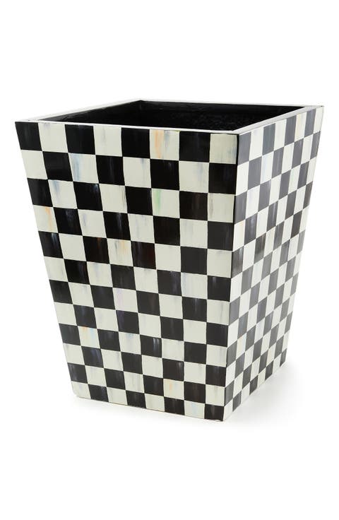 Courtly Check 20" Planter