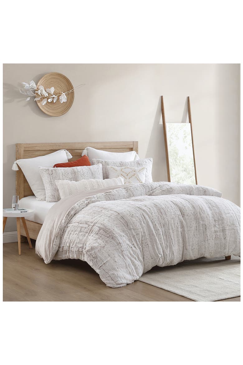 Snow Leopard Faux Fur Comforter & Shams Set, Alternate, color, IVORY