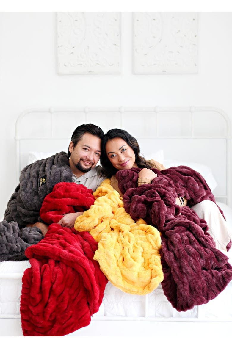 Hugs Charcoal Blanket, Alternate, color, Gray