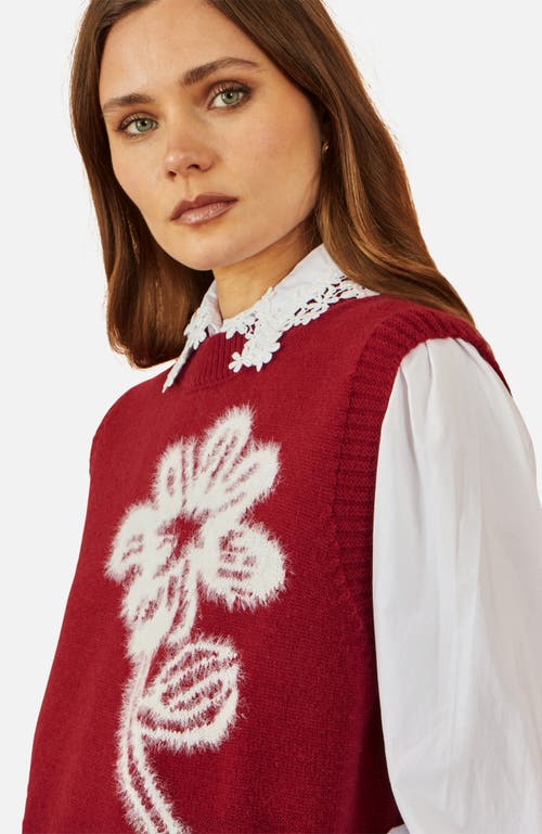 Yumi Knitted Flower Sleeveless Sweater Vest In Red
