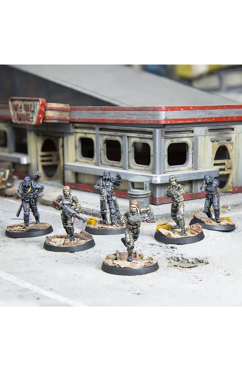 Modiphius Entertainment Ltd Fallout Wasteland Warfare, Brotherhood of Steel, Combat Patrol, 6 Miniatures, Alternate, color, Multicolored