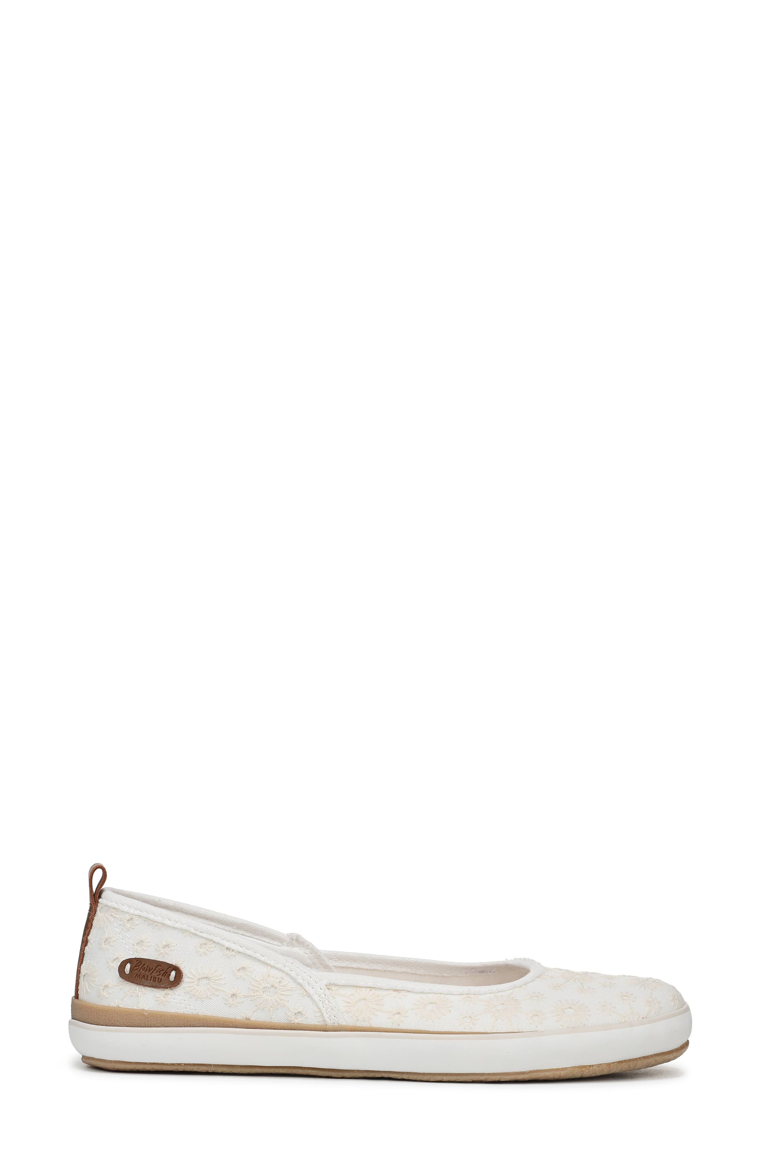 EZ Does It Slip-On Shoe, Alternate, color, WHITE EYELET LINEN