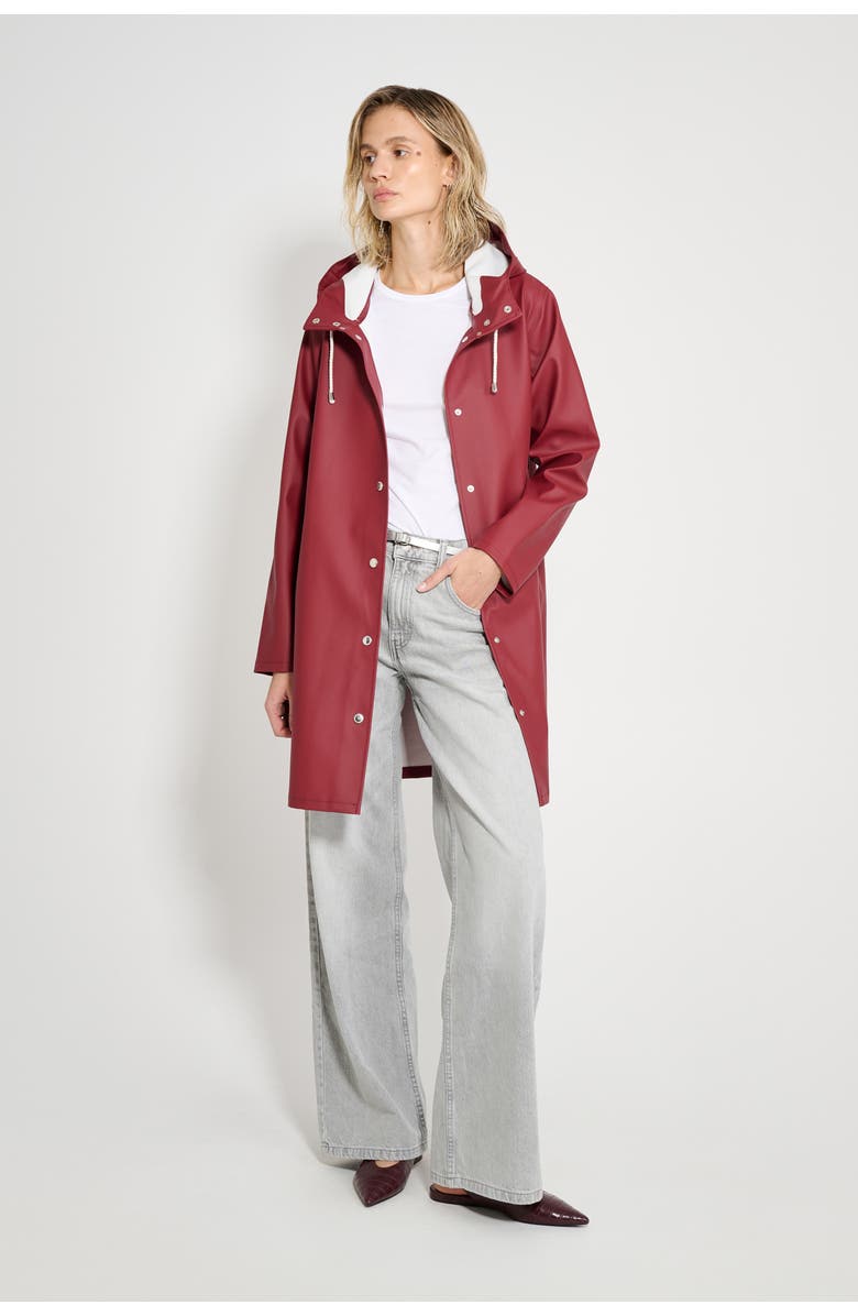 Stutterheim Mosebacke Hooded Long Sleeve Raincoat, Alternate, color, Burgundy
