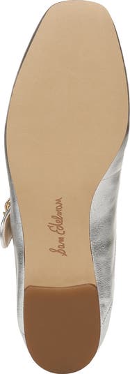 Michaela Mary Jane Flat