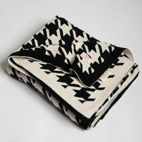 Pink Lemonade Houndstooth Organic Cotton Throw Blanket In Black